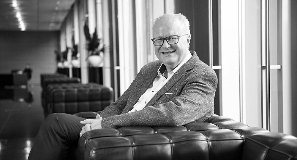 দেশের অর্থনীতি তলানিতেঃ আশঙ্কা, হতাশায় আত্মহত্যা জার্মানির অর্থমন্ত্রীর